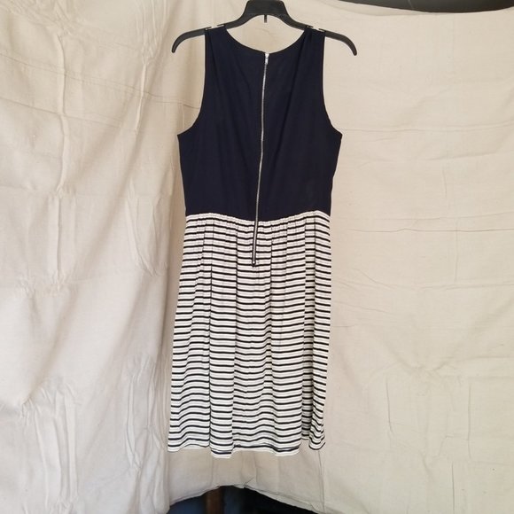 a.n.a. A NEW APPROACH Sleeveless Black & White stripe dress sz-Large - Picture 3 of 5